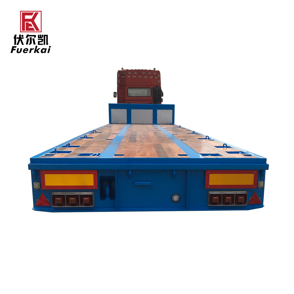 三轴低平板半挂车