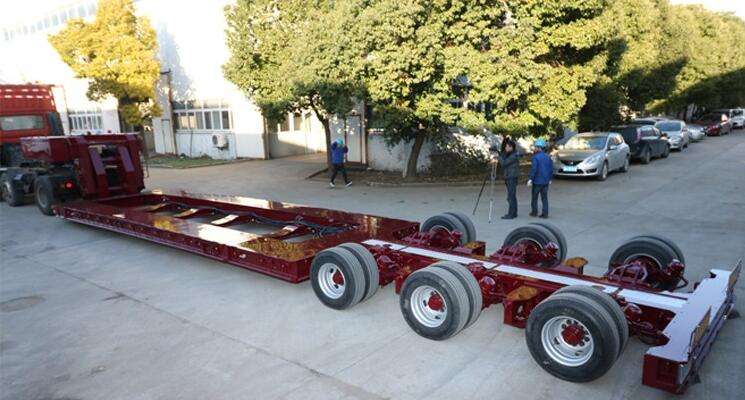 4 轴重型低平板半挂车