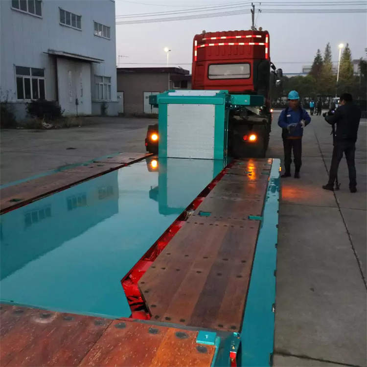 High-tech Hydraulic Ramp 2axle 30t/40t Low Bed Semi Truck Trailer for Sale | Yangzhou Vulcan Machinery Manufacturing Co., Ltd