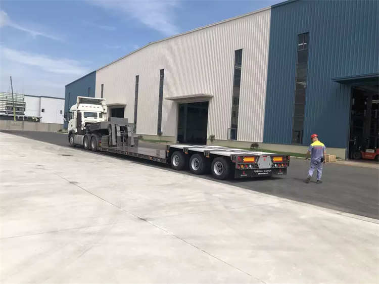 3 Axle 80 Ton Detachable Gooseneck Trailer | Yangzhou Vulcan Machinery Manufacturing Co., Ltd