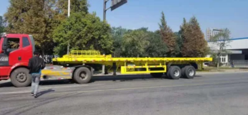 2 つの車軸 20FT 40FT コンテナー フラット ベッド セミ トラック トレーラー &ndash; 購入 トレーラー と コンテナー トレーラー 揚州バルカン機械製造株式会社 
